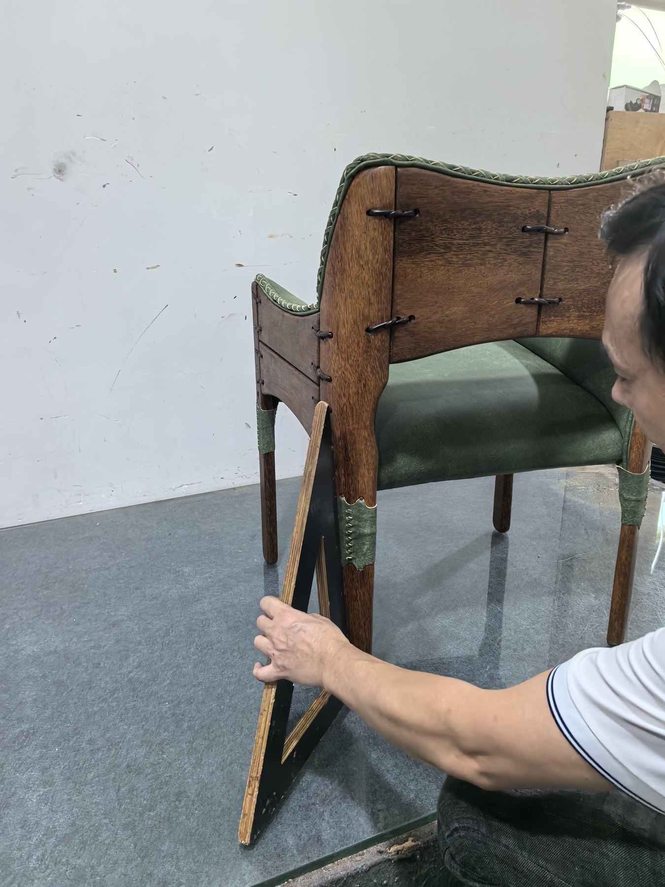 chair-frame-check rear frame alignment inspection